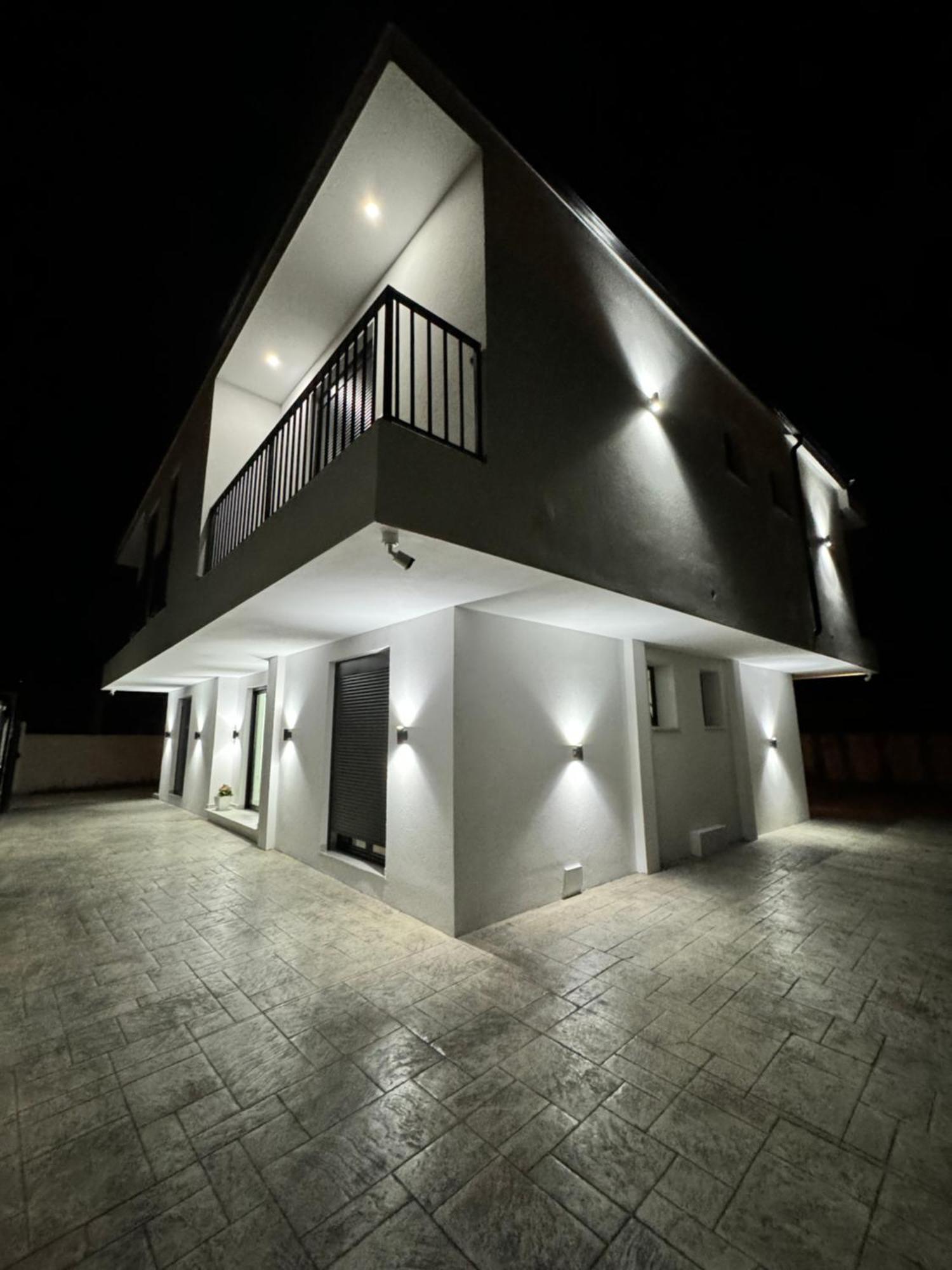 Villa Papa-Berat Bagian luar foto